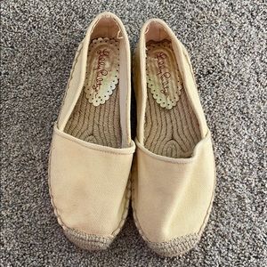 Lilly Pulitzer gold shoes